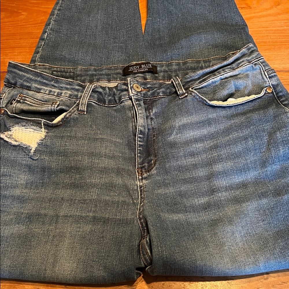 Judy Blue Jeans 18W with‎ patches
